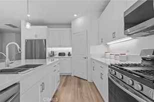 11755 Fenton, Sylmar, CA 91342 - Photo 10