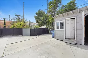 9027 Menlo, Los Angeles, CA 90044 - Photo 22