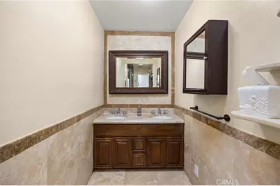 11213 Haskell Avenue, Granada Hills, CA 91344 - Photo 28