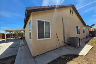10786 Thorndale, Adelanto, CA 92301 - Photo 6