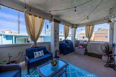 1516 Pacific Coast, Huntington Beach, CA 92648 - Photo 12