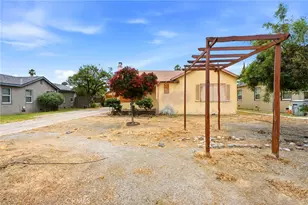 1946 E Clinton, Fresno, CA 93703 - Photo 16