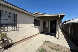 1803 E 106th St, Los Angeles, CA 90002 - Photo 2