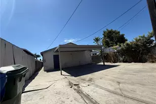 1803 E 106th St, Los Angeles, CA 90002 - Photo 16