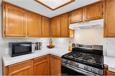 12824 Appian, Victorville, CA 92395 - Photo 14