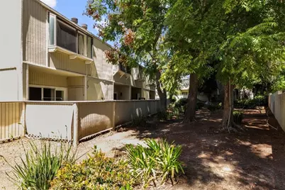 640 Sycamore, Claremont, CA 91711 - Photo 12