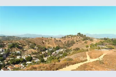 2927 North Thomas, Los Angeles, CA 90031 - Photo 8