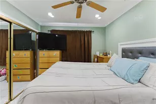 10611 Bowman, South Gate, CA 90280 - Photo 6