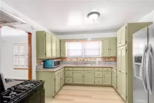 7422 Brighton, Los Angeles, CA 90047 - Photo 6