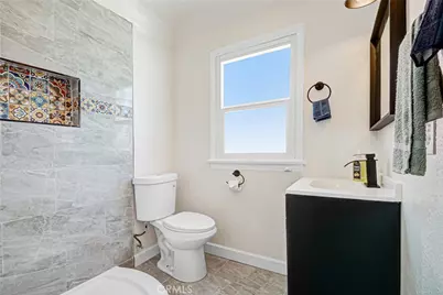 7422 Brighton, Los Angeles, CA 90047 - Photo 12