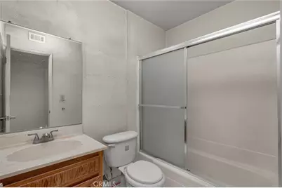 6438 Hazeltine Avenue #6, Van Nuys, CA 91401 - Photo 22