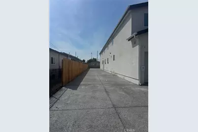 1510 1512 E 108th, Los Angeles, CA 90059 - Photo 2
