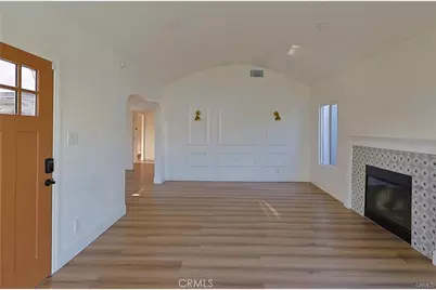 4380 W 28th Street, Los Angeles, CA 90018 - Photo 6