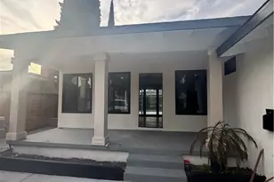 2715 Petaluma, Long Beach, CA 90815 - Photo 1