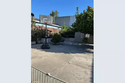 416 E 31st Street, Los Angeles, CA 90011 - Photo 36
