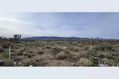 26000 Avenue W, Llano, CA 93544 - Photo 8