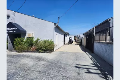 10943 Schmidt, El Monte, CA 91733 - Photo 2