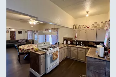 5852 S Olive Street, Los Angeles, CA 90003 - Photo 10