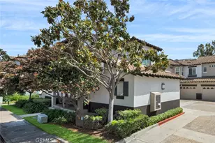 2390 Sunningdale Dr, Tustin, CA 92782 - Photo 34