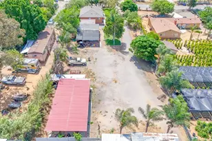 10527 60th St, Jurupa Valley, CA 91752 - Photo 14