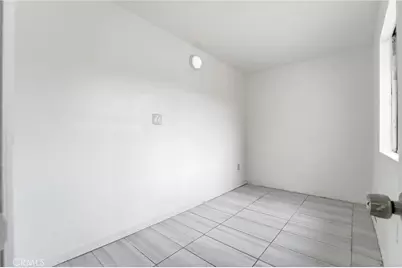 9603 Holmes Avenue, Los Angeles, CA 90002 - Photo 18