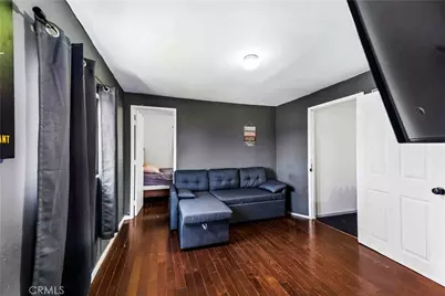 736 W 41st Place, Los Angeles, CA 90037 - Photo 32