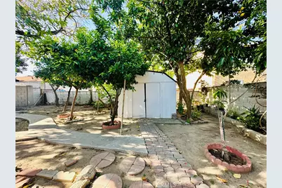 12447 224th, Hawaiian Gardens, CA 90716 - Photo 32