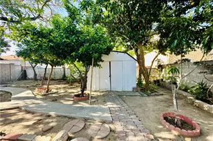 12447 224th, Hawaiian Gardens, CA 90716 - Photo 32
