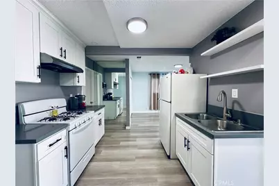 12447 224th, Hawaiian Gardens, CA 90716 - Photo 22
