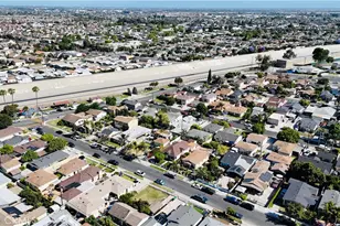 12447 224th, Hawaiian Gardens, CA 90716 - Photo 36