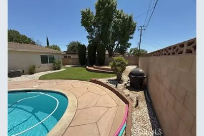 44513 Tabler, Lancaster, CA 93535 - Photo 12