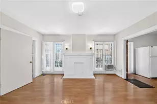 139 S Manhattan, Los Angeles, CA 90004 - Photo 10