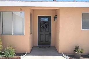 6225 Mariposa, 29 Palms MCB, CA 92277 - Photo 2