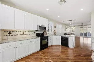 24884 Butterchurn, Wildomar, CA 92595 - Photo 18