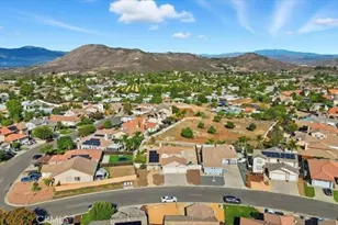 24884 Butterchurn, Wildomar, CA 92595 - Photo 14