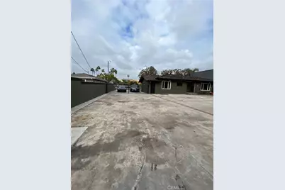 4652 Katella, Los Alamitos, CA 90720 - Photo 24
