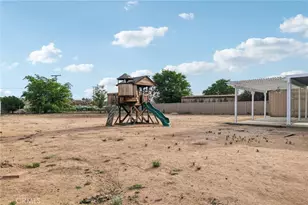 14980 Larch St, Hesperia, CA 92345 - Photo 64