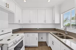 247 E 80th St, Los Angeles, CA 90003 - Photo 6
