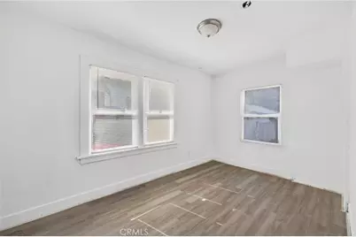 247 E 80th Street, Los Angeles, CA 90003 - Photo 14