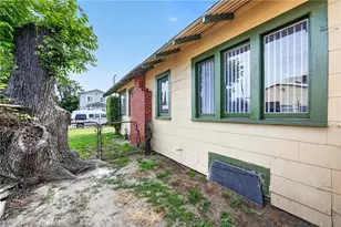 247 E 80th St, Los Angeles, CA 90003 - Photo 18