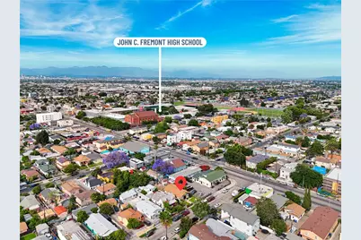 247 E 80th Street, Los Angeles, CA 90003 - Photo 32