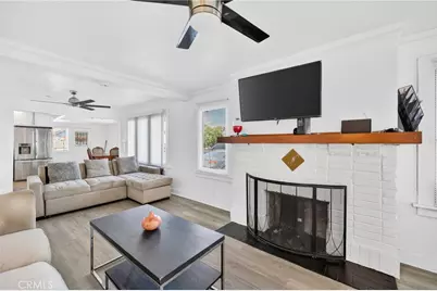 247 E 80th Street, Los Angeles, CA 90003 - Photo 2