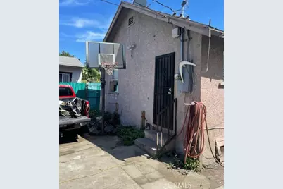 207 E 94th, Los Angeles, CA 90003 - Photo 4