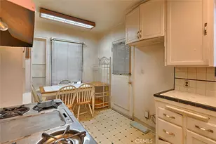 8006 Hooper, Los Angeles, CA 90001 - Photo 10