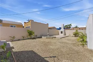 1431 W 90th, Los Angeles, CA 90047 - Photo 26