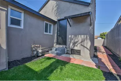 1712 E 57th, Los Angeles, CA 90058 - Photo 24