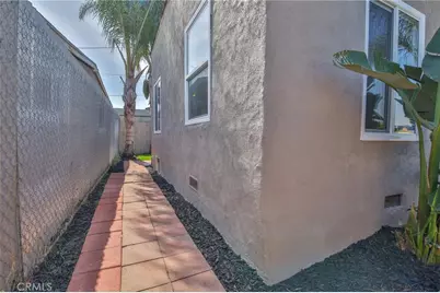 1712 E 57th, Los Angeles, CA 90058 - Photo 22