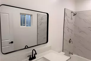 8405 McKinley Ave, Los Angeles, CA 90001 - Photo 8