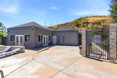 18209 Sierra Highway #30, Canyon Country, CA 91351 - Photo 56