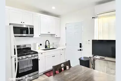 1441 S Cloverdale, Los Angeles, CA 90019 - Photo 6